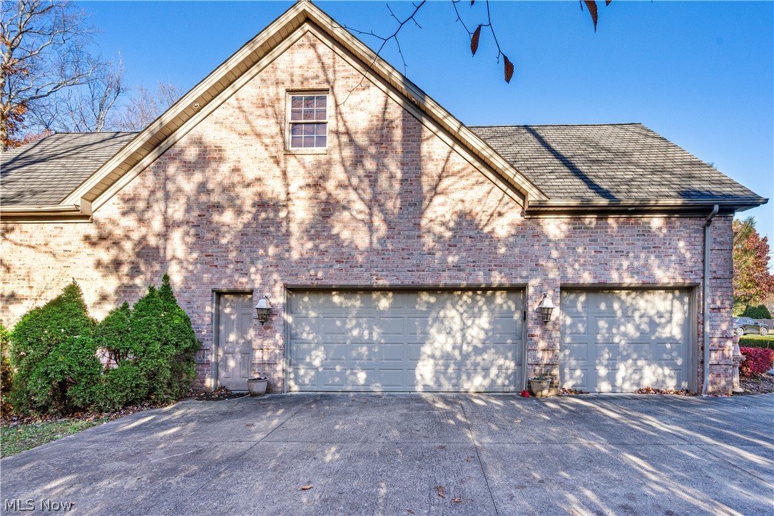 4000 Shields Road Property Photo 11