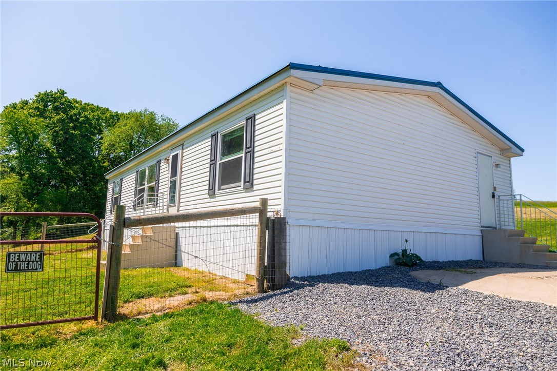 3188 Sw Amsterdam Road Property Photo 5