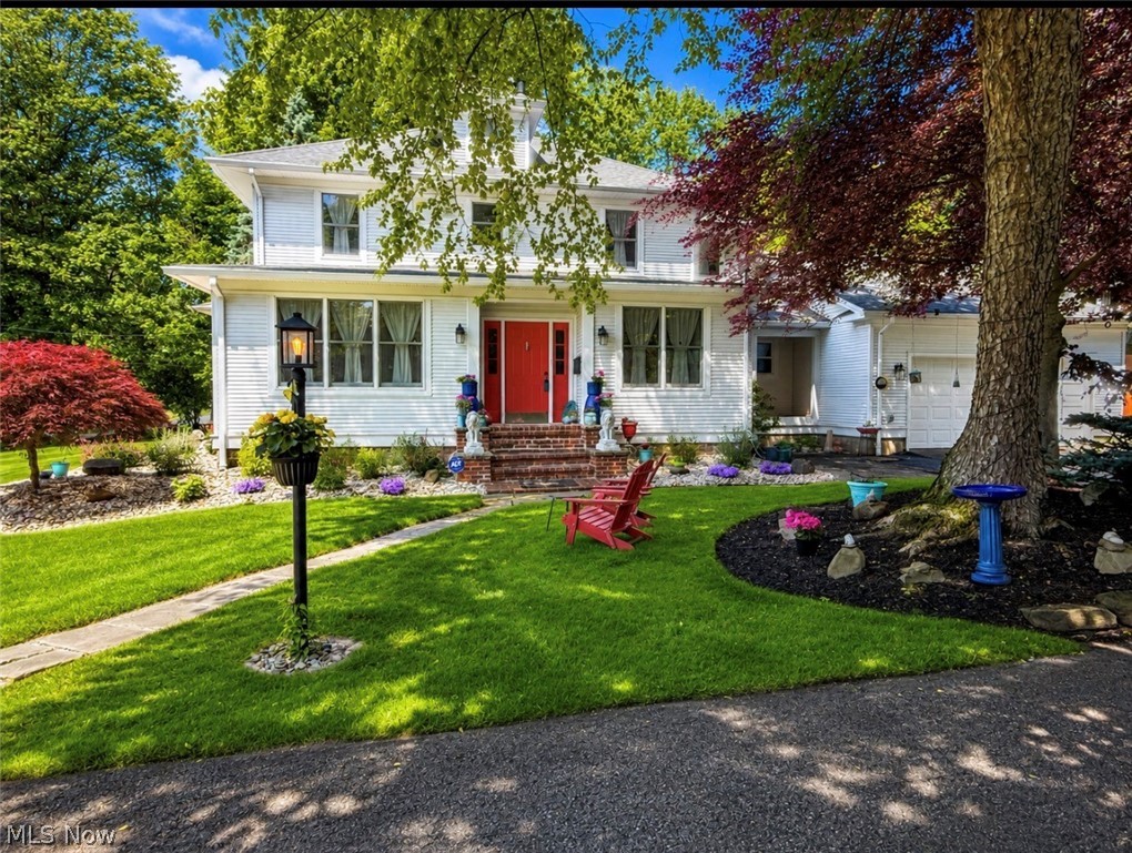 12 Riverside Drive