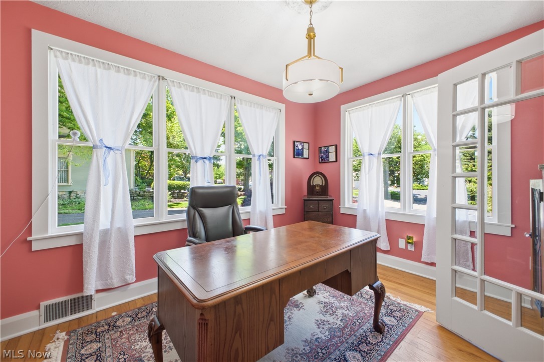 12 Riverside Drive Property Photo 13