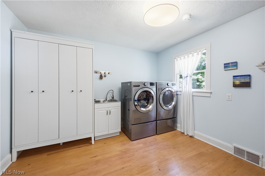 12 Riverside Drive Property Photo 15