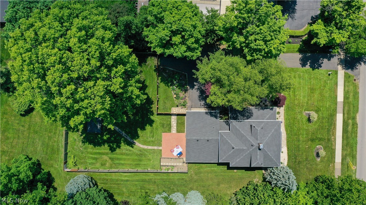 12 Riverside Drive Property Photo 32
