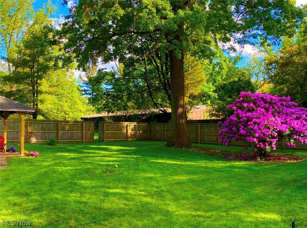 12 Riverside Drive Property Photo 44