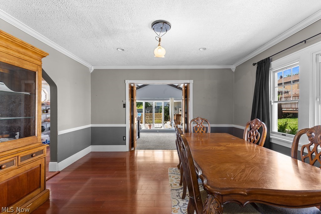 3813 Collins Way Property Photo 9