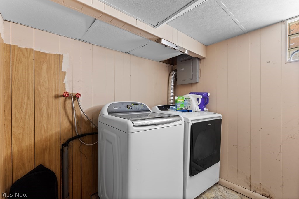 3813 Collins Way Property Photo 27