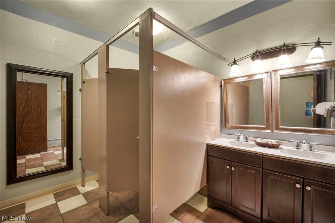 15715 Libby Road Property Photo 41