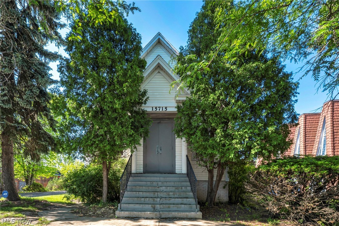 15715 Libby Road Property Photo 46