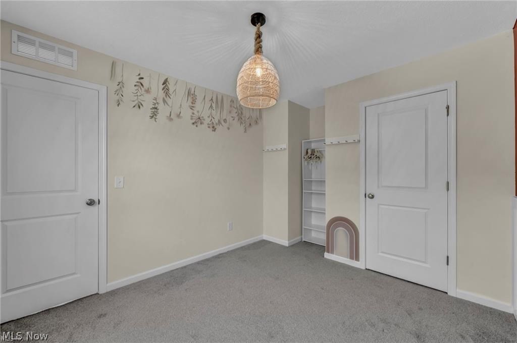 189 Alexander Drive Property Photo 14