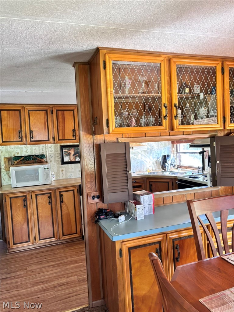 10635/10665 Old River Road Property Photo 21