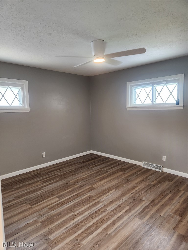 19411 Parkmount Avenue Property Photo 14