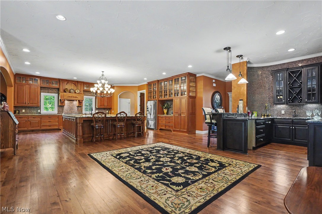 215 Brighton Lane Property Photo 18