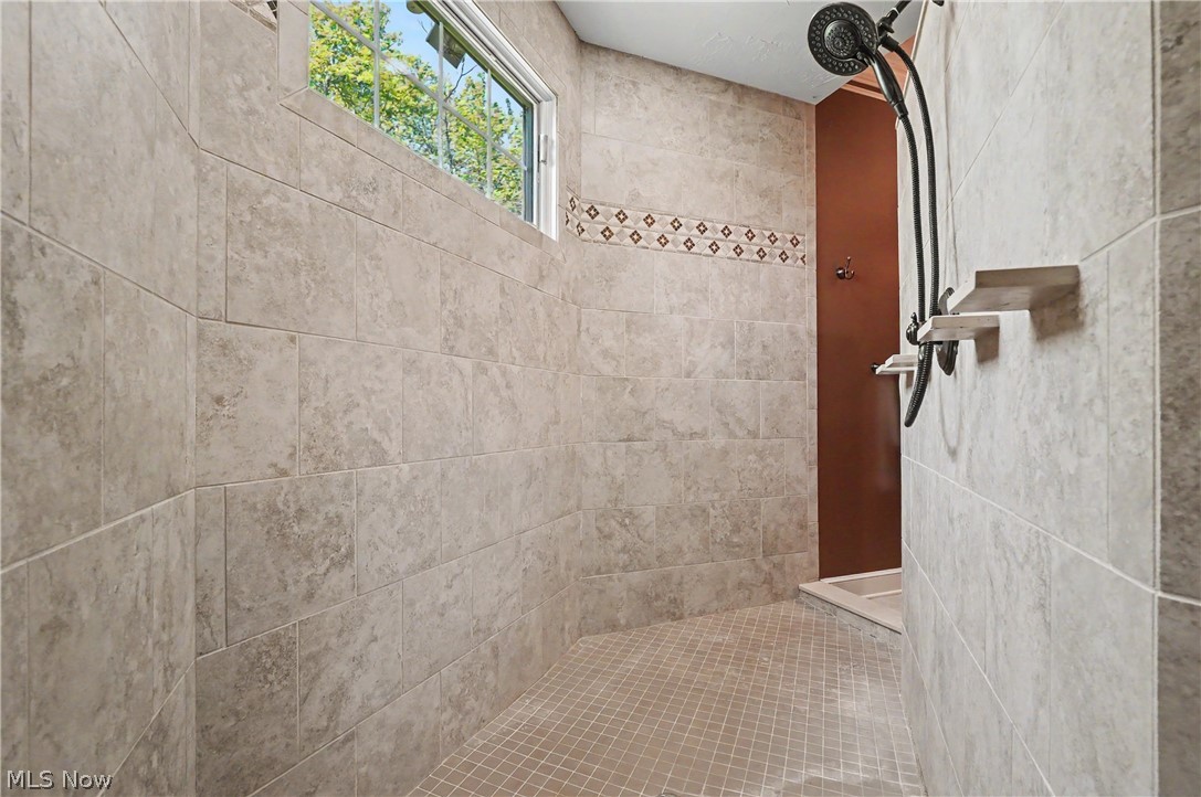 215 Brighton Lane Property Photo 27