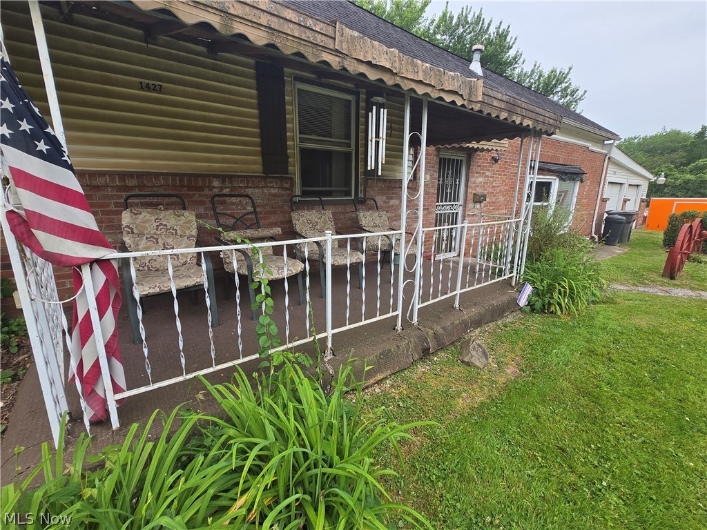 1427 Hawn Street Property Photo 4