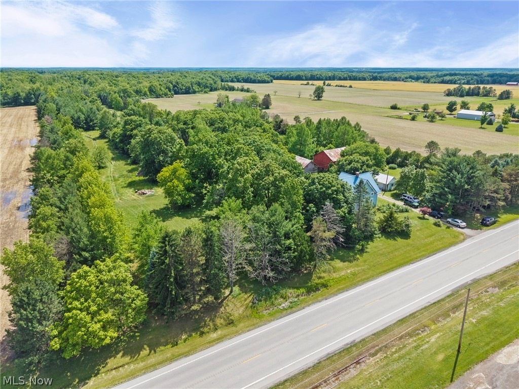 38599 Norwalk Road Property Photo 9