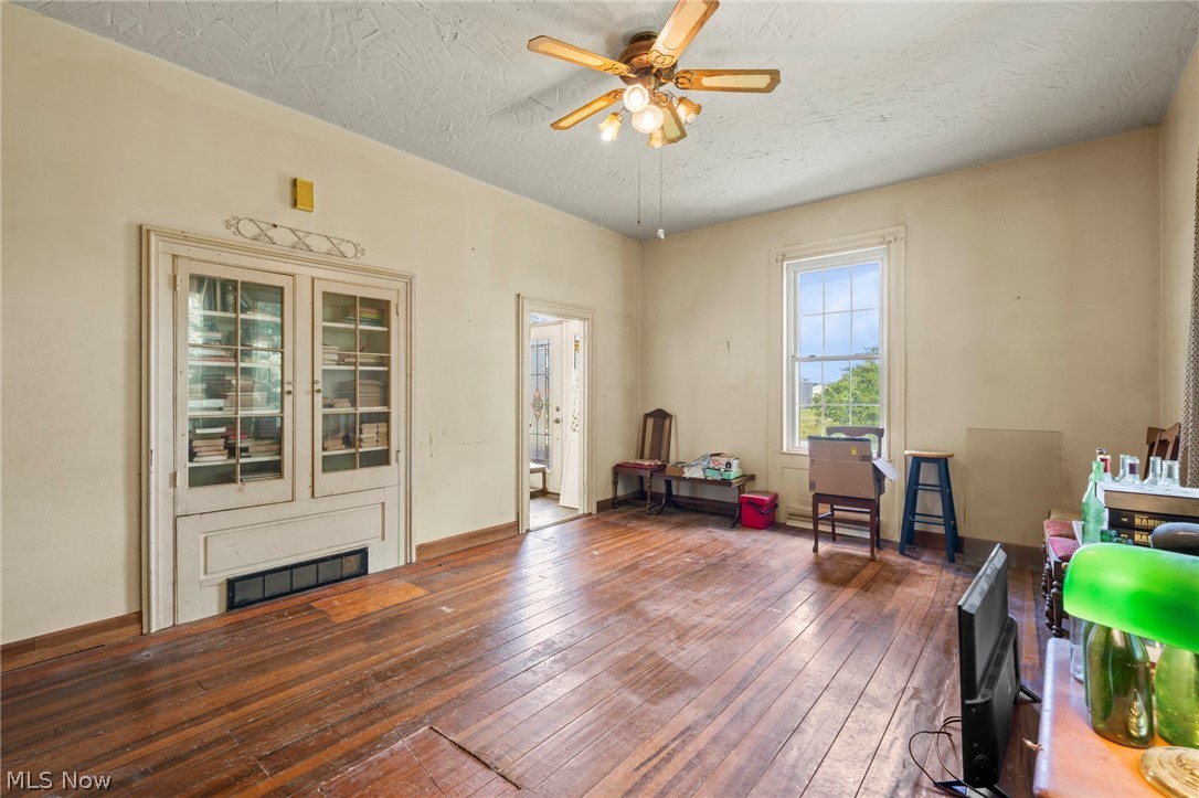38599 Norwalk Road Property Photo 14