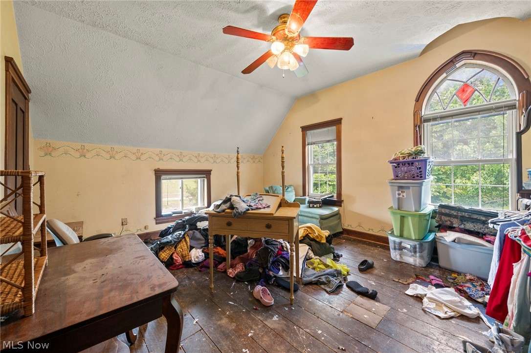 38599 Norwalk Road Property Photo 15