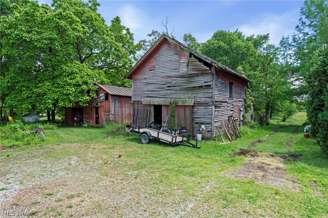 38599 Norwalk Road Property Photo 19