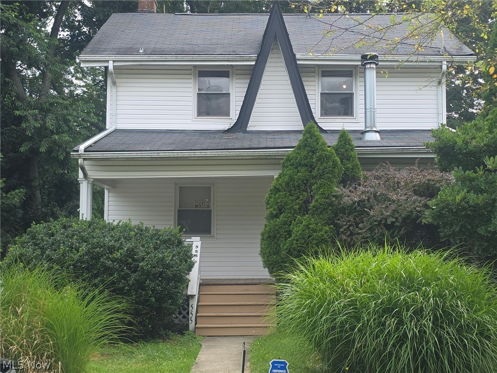 555 Wyandot Avenue Property Photo 1
