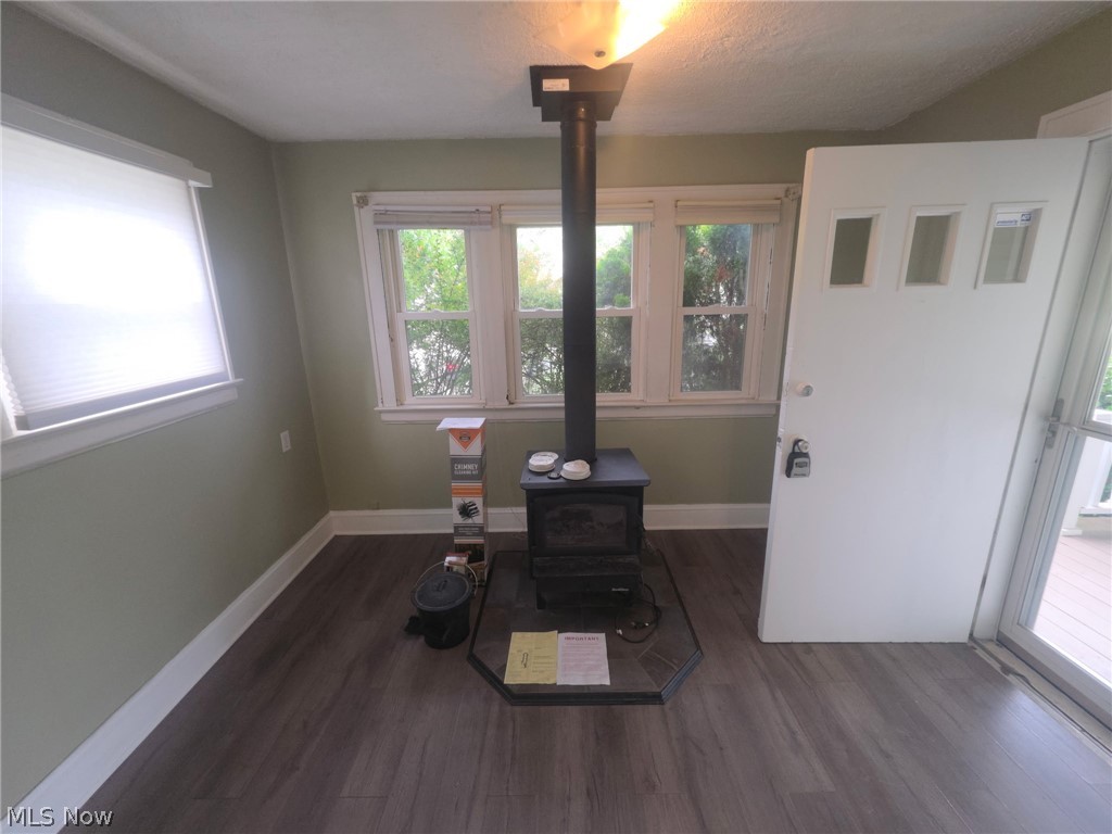 555 Wyandot Avenue Property Photo 3