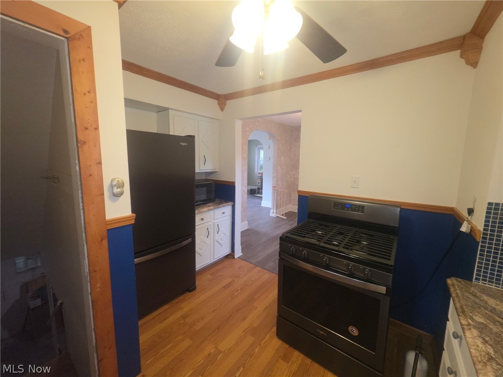 555 Wyandot Avenue Property Photo 4