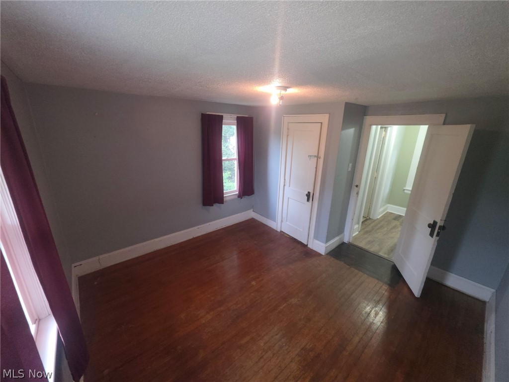 555 Wyandot Avenue Property Photo 6