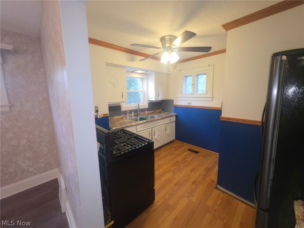 555 Wyandot Avenue Property Photo 7