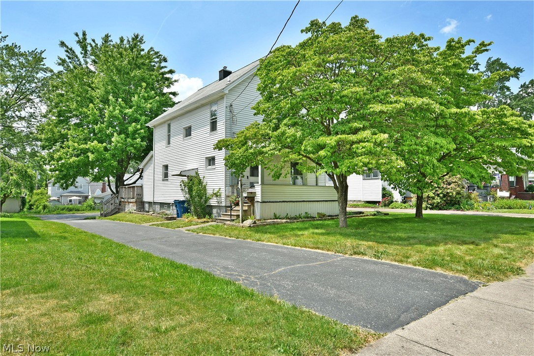 124 Lincoln Avenue Property Photo 1