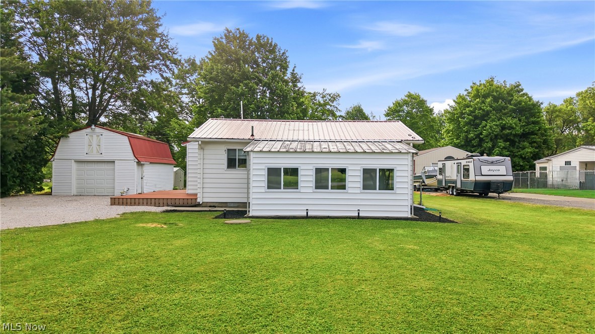 4570 Pymatuning Lake Rd Property Photo 3