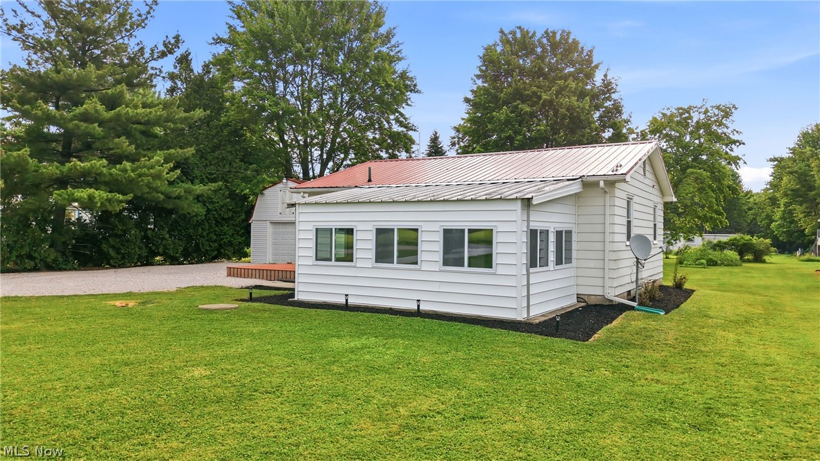 4570 Pymatuning Lake Rd Property Photo 4