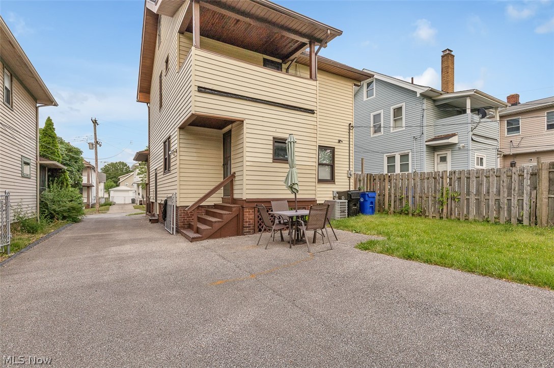 4458 W 48th Street Property Photo 32