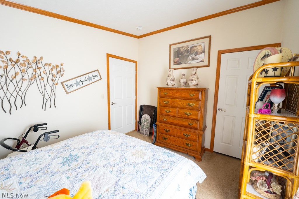 4400 Melrose 203 Property Photo 6
