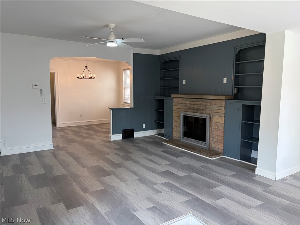 4084 W 50th Street Property Photo 4