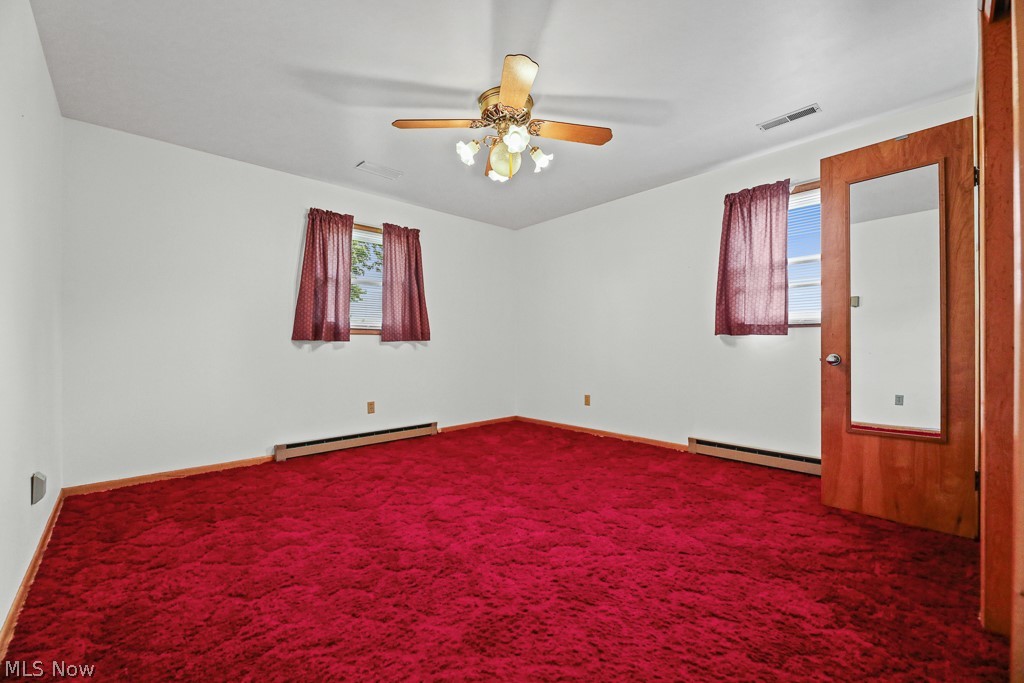 8000 Parks Avenue Ne Property Photo 11