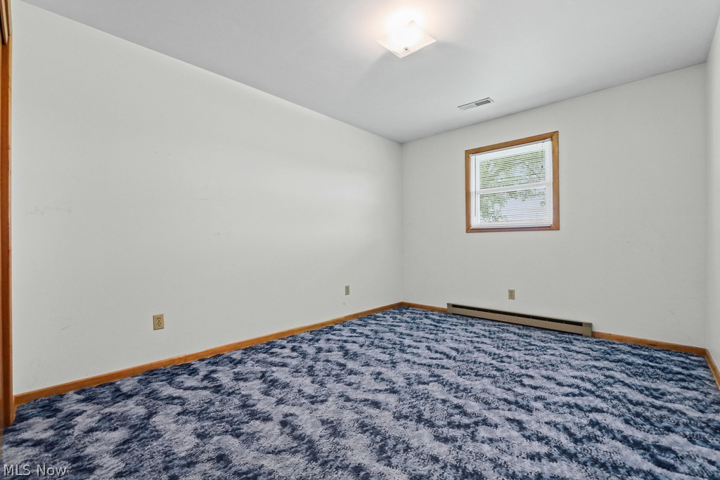8000 Parks Avenue Ne Property Photo 14
