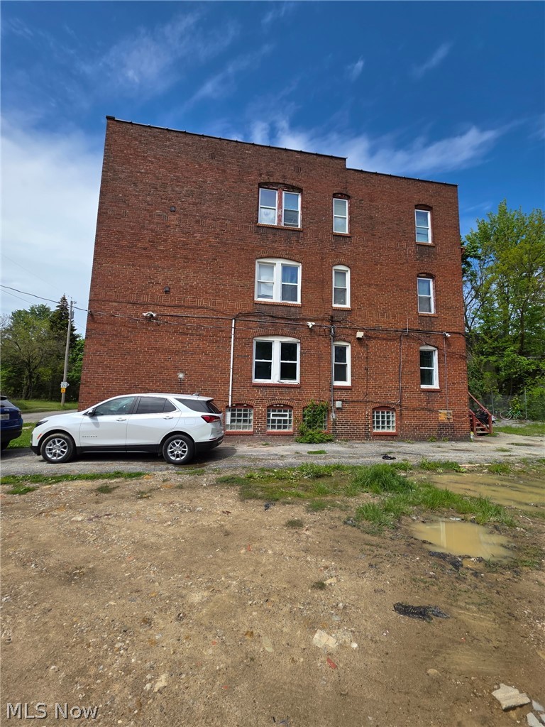 1381 E 84 Street Property Photo 3