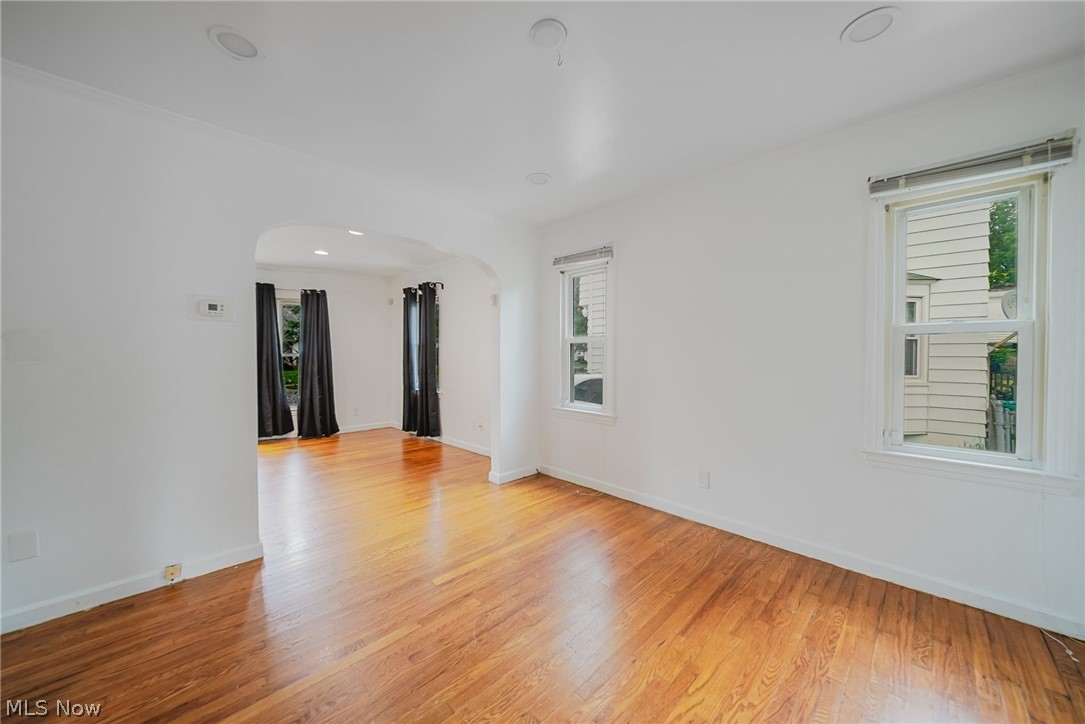 18400 Maple Heights Boulevard Property Photo 7