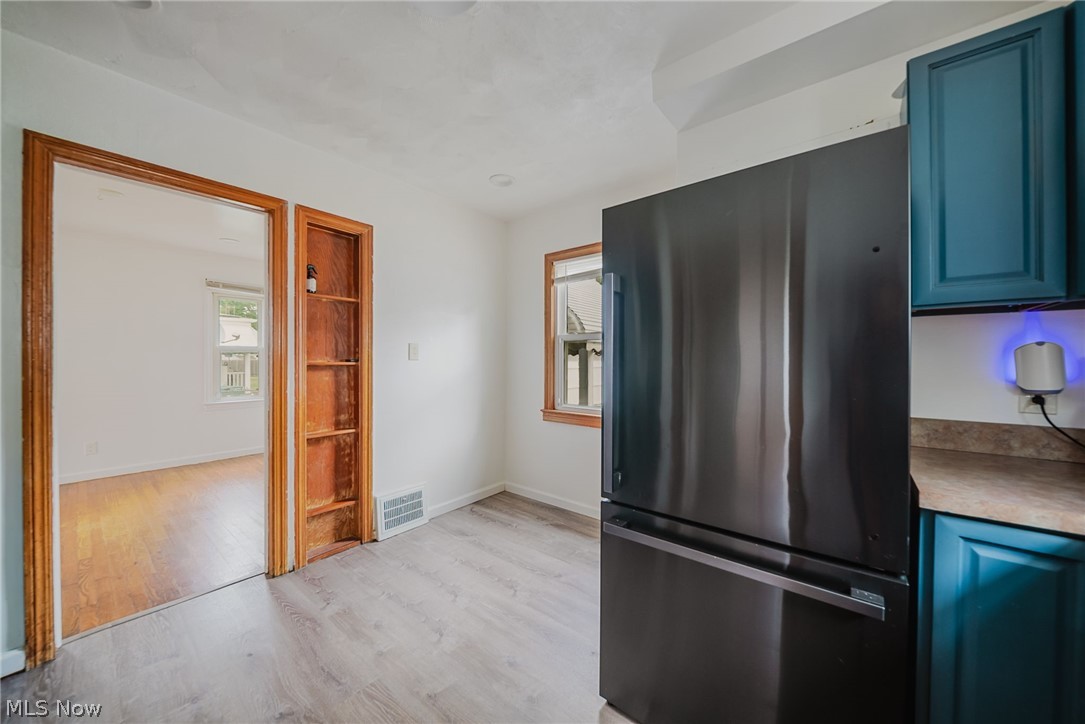 18400 Maple Heights Boulevard Property Photo 14