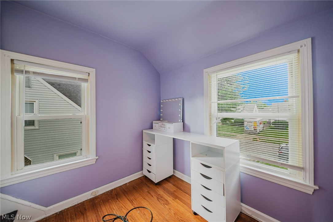 18400 Maple Heights Boulevard Property Photo 20