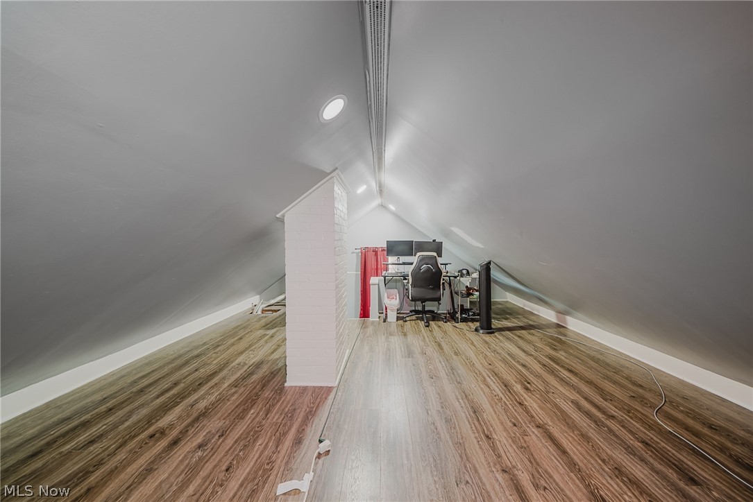 18400 Maple Heights Boulevard Property Photo 26