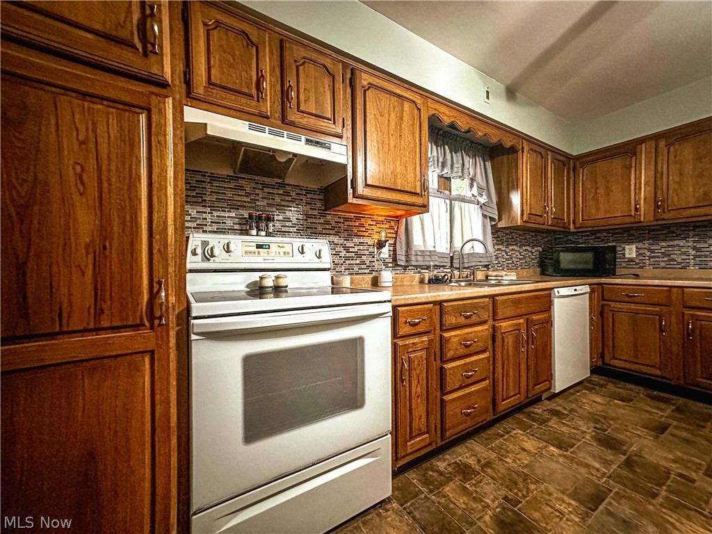 505 State Route 46 Property Photo 11