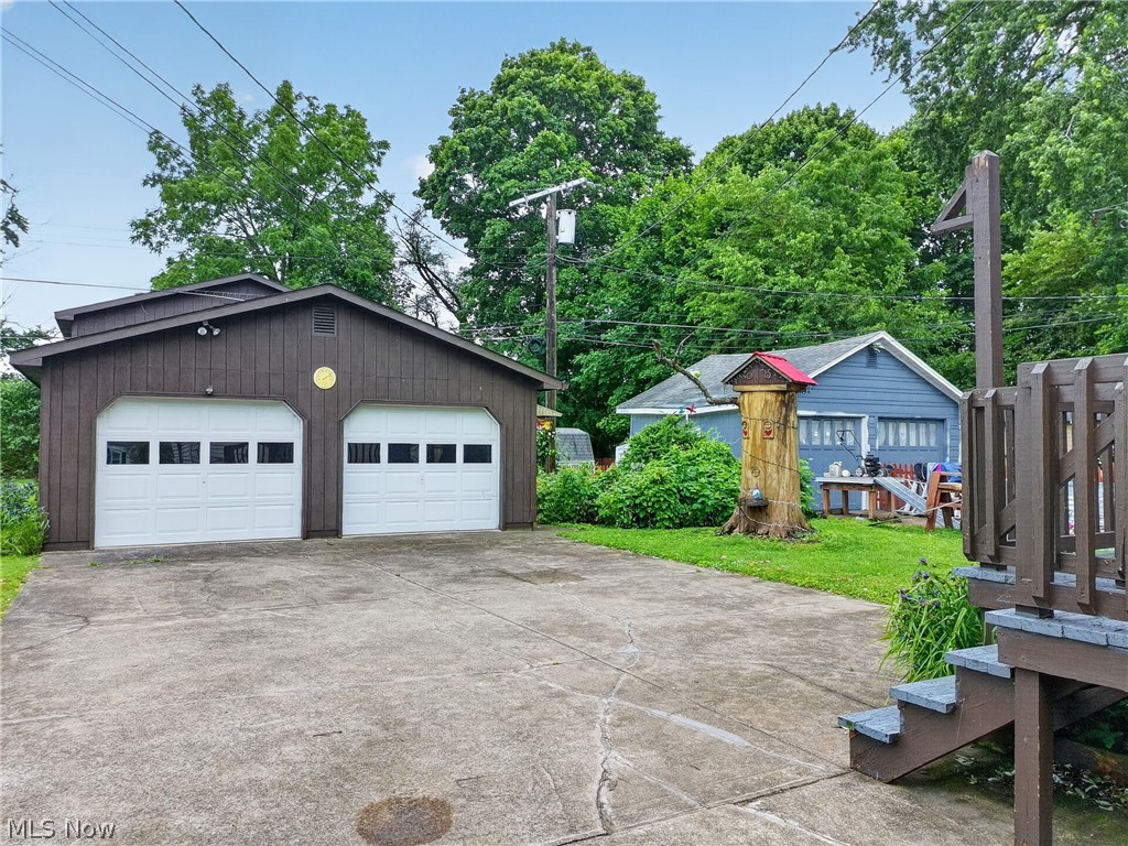 1936 E 45th Street Property Photo 3