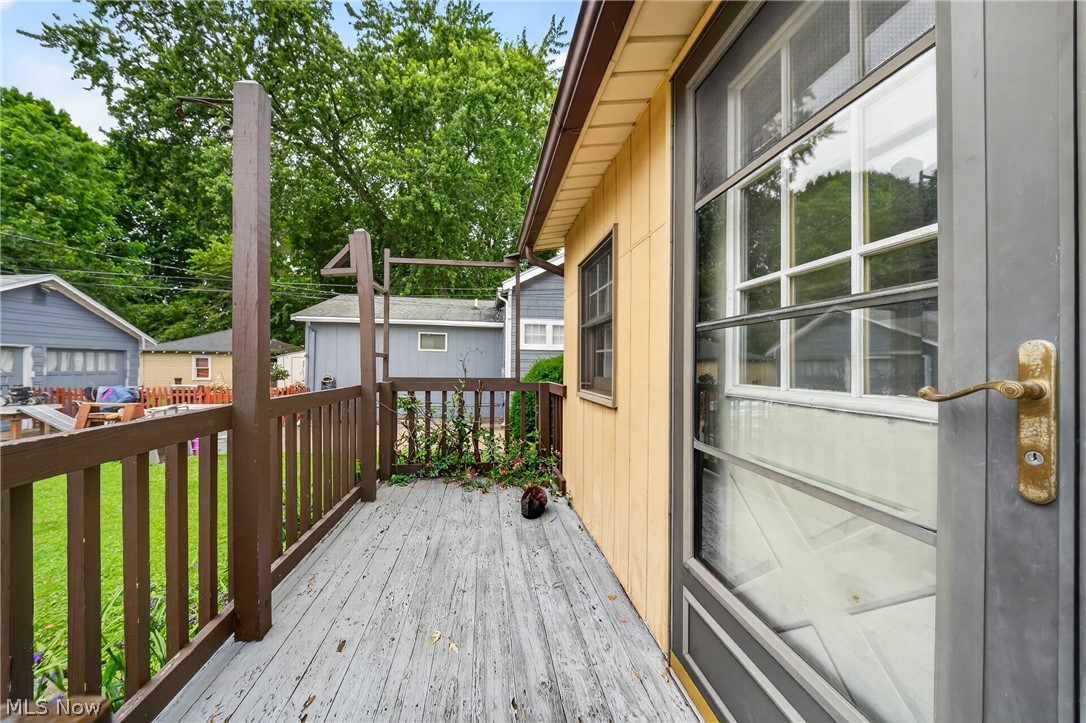 1936 E 45th Street Property Photo 4
