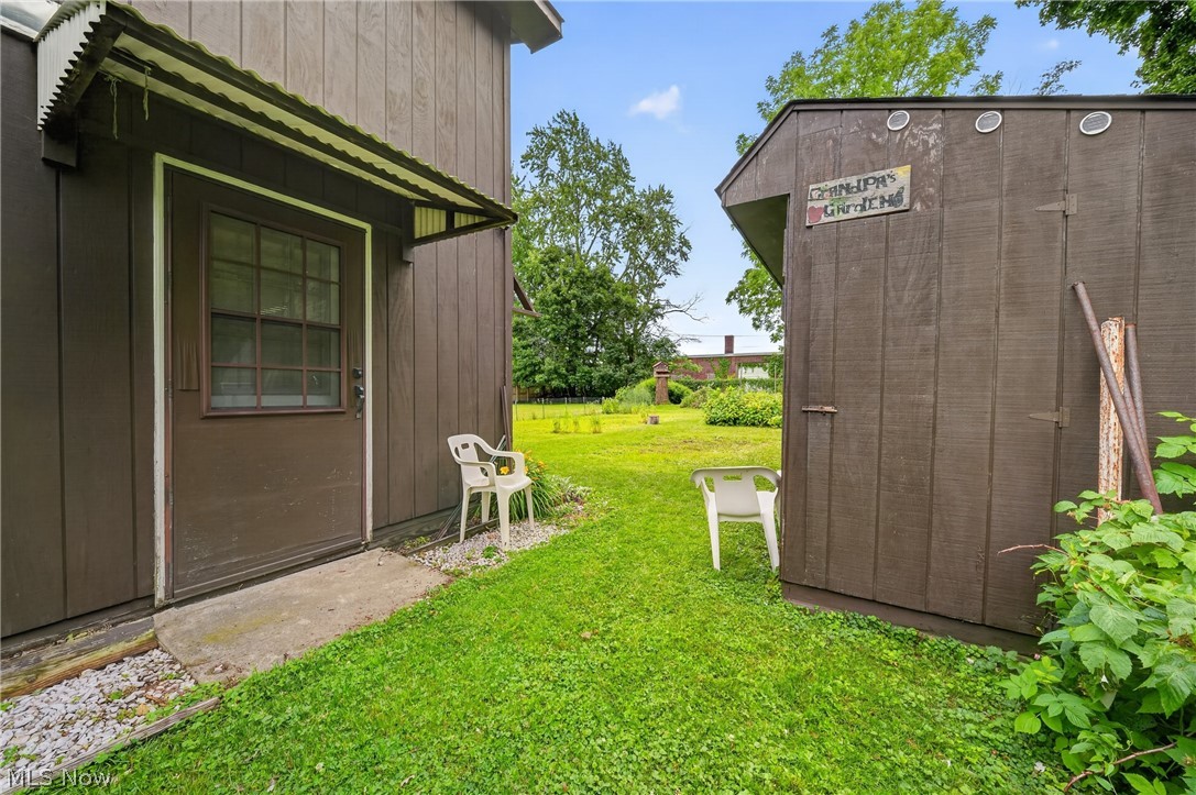 1936 E 45th Street Property Photo 8
