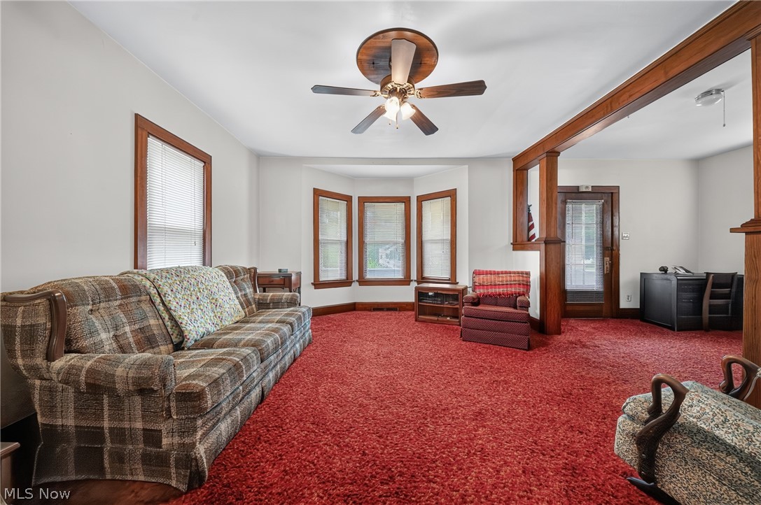 1936 E 45th Street Property Photo 12