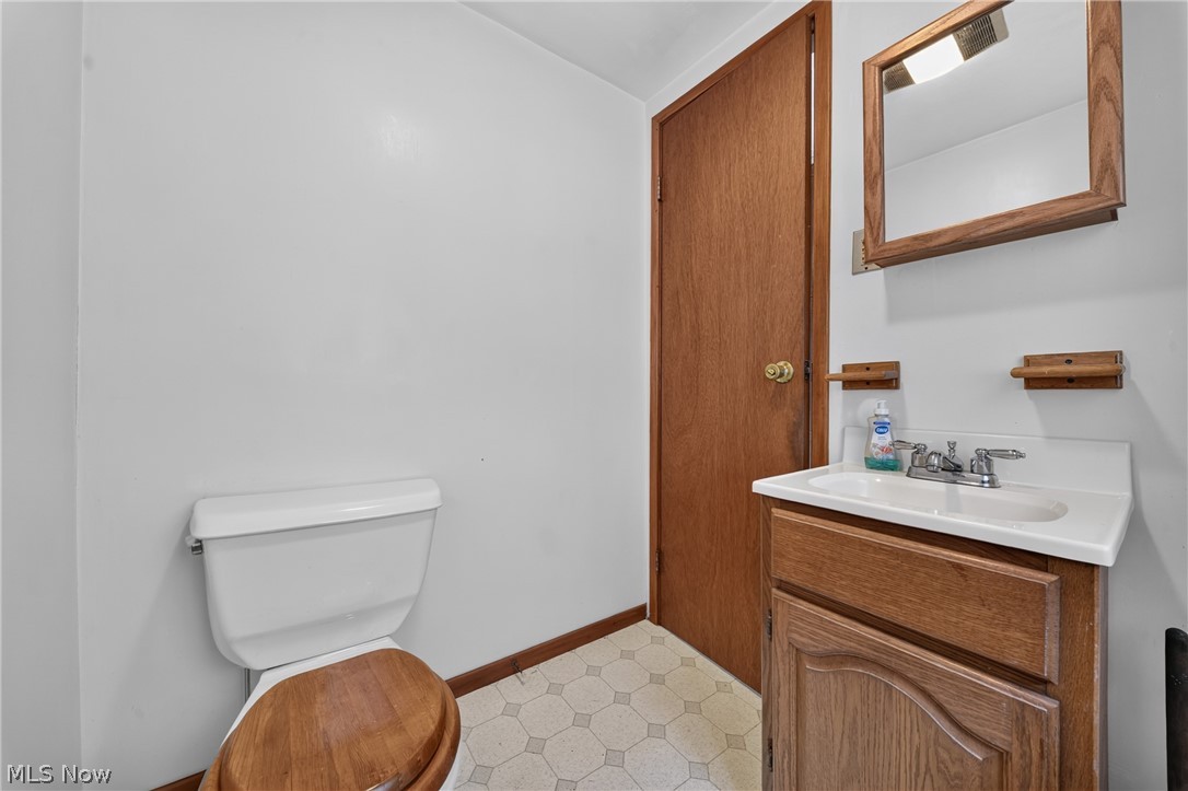 1936 E 45th Street Property Photo 22