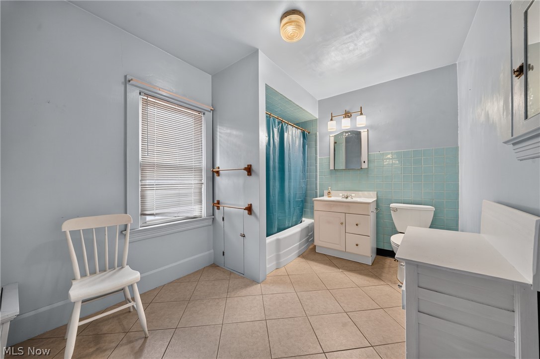 1936 E 45th Street Property Photo 27