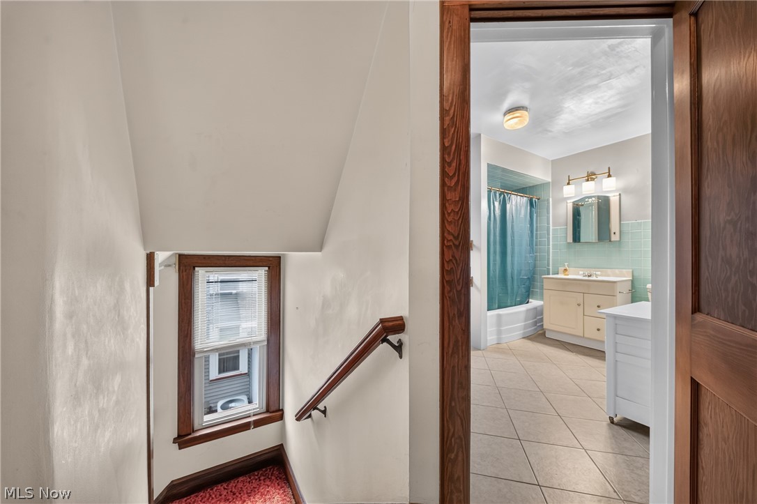 1936 E 45th Street Property Photo 33