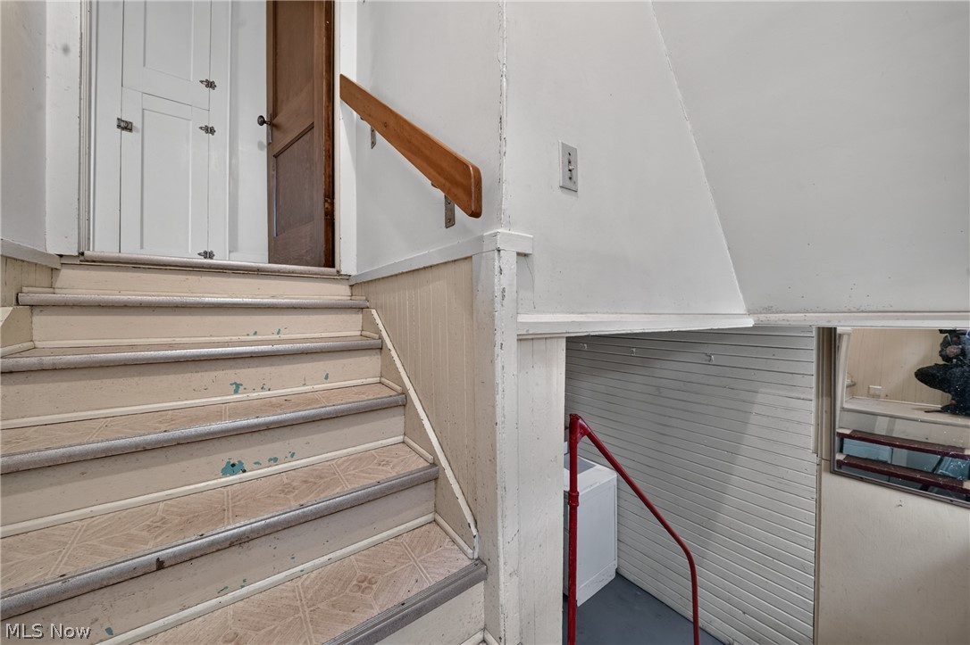 1936 E 45th Street Property Photo 34