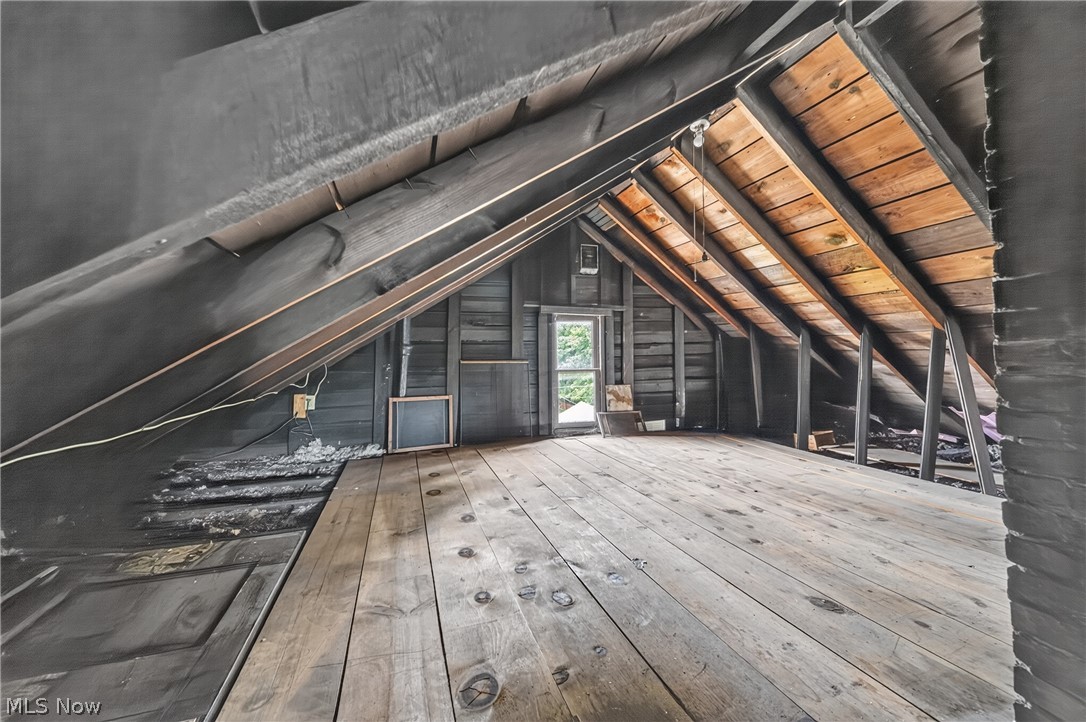 1936 E 45th Street Property Photo 38
