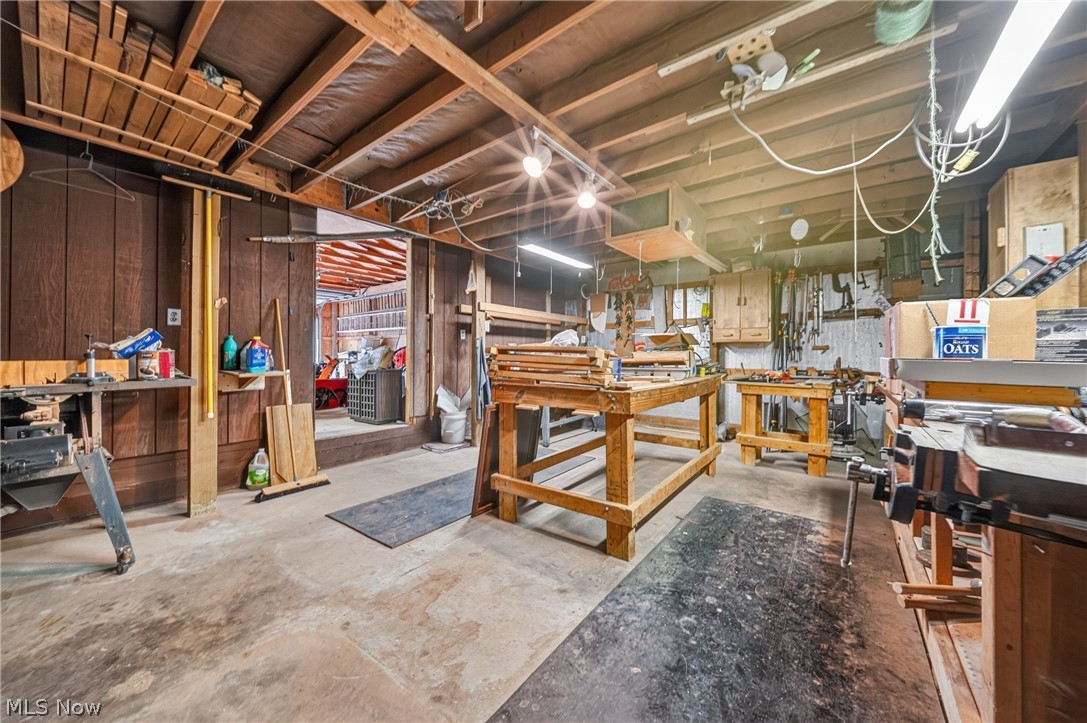 1936 E 45th Street Property Photo 42